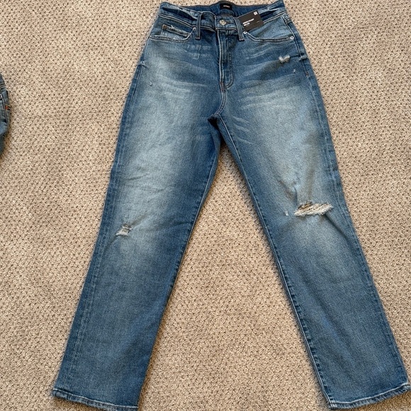 Express - NWT- Modern Straight High Rise - Picture 10 of 11